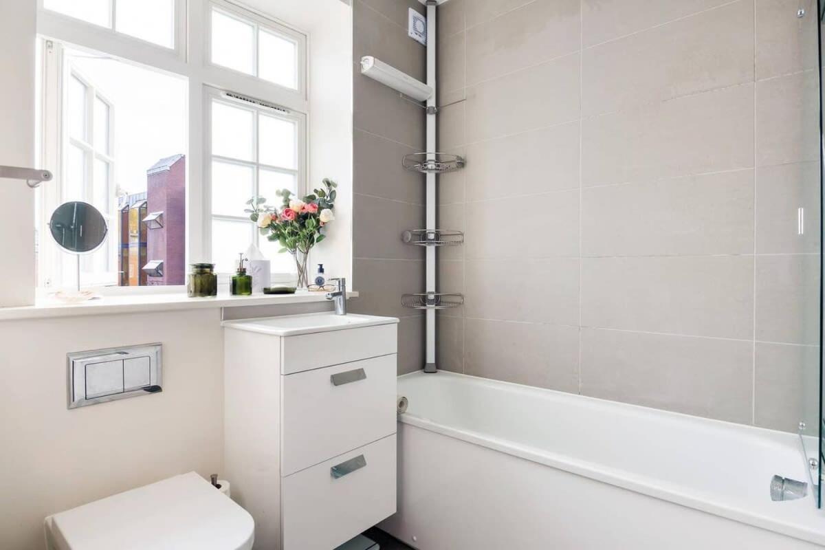 Large Luxury Studio In Heart Of Richmond Richmond  Luaran gambar