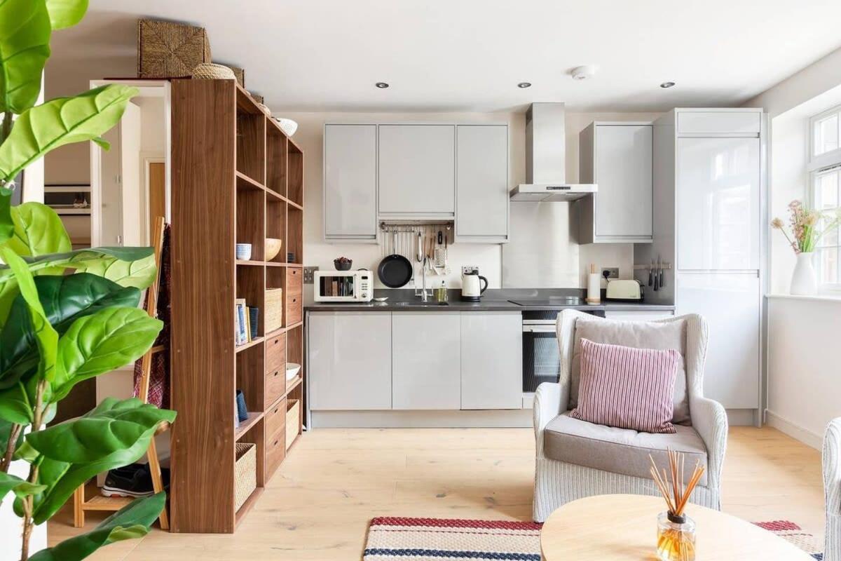 Large Luxury Studio In Heart Of Richmond Richmond  Luaran gambar